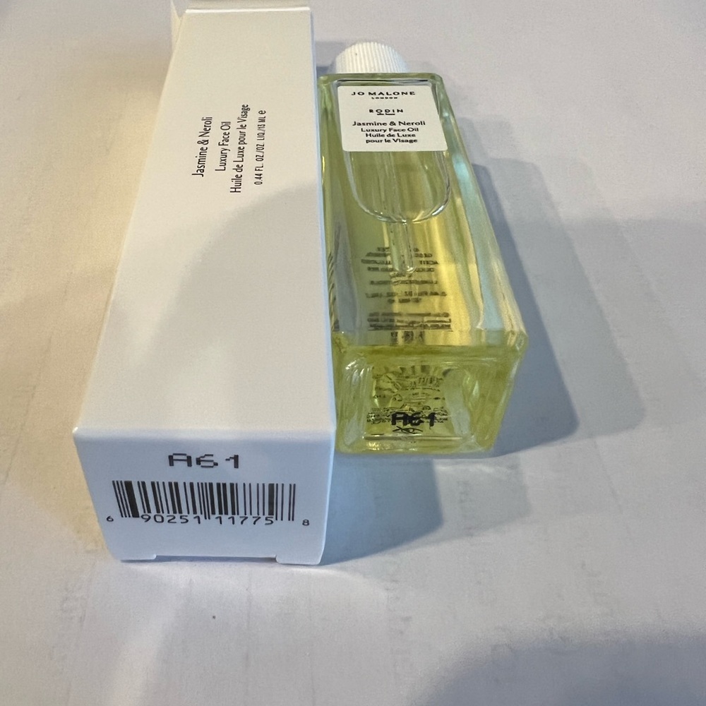New Jo Malone Jasmine and Neroli facial oil - Picture 4 of 4